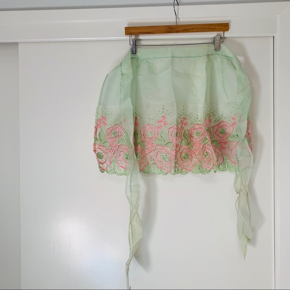 VINTAGE Floral Apron - Picture 4 of 5